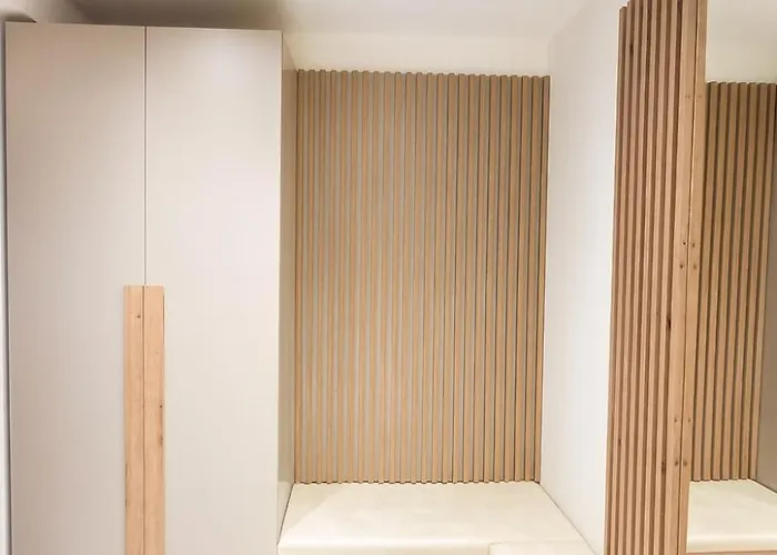 Rotonda Luxury 아파트 *